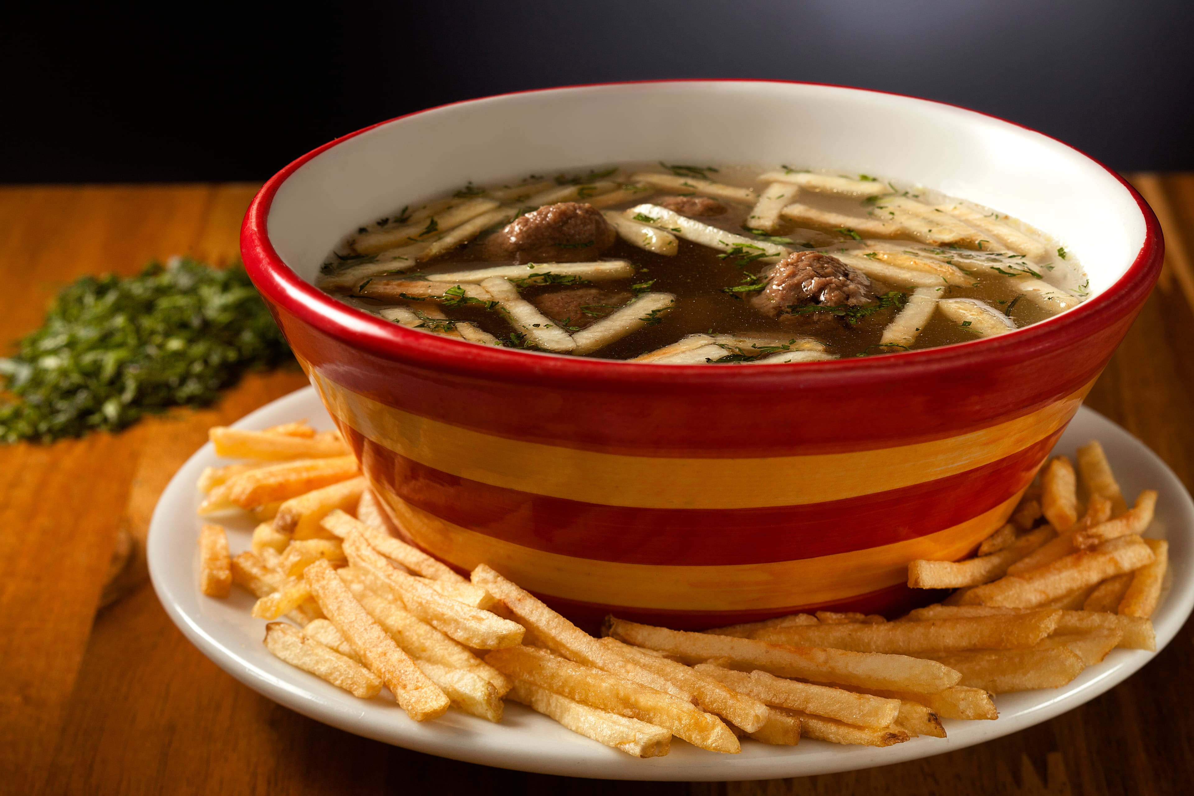 Caldo de Albóndigas