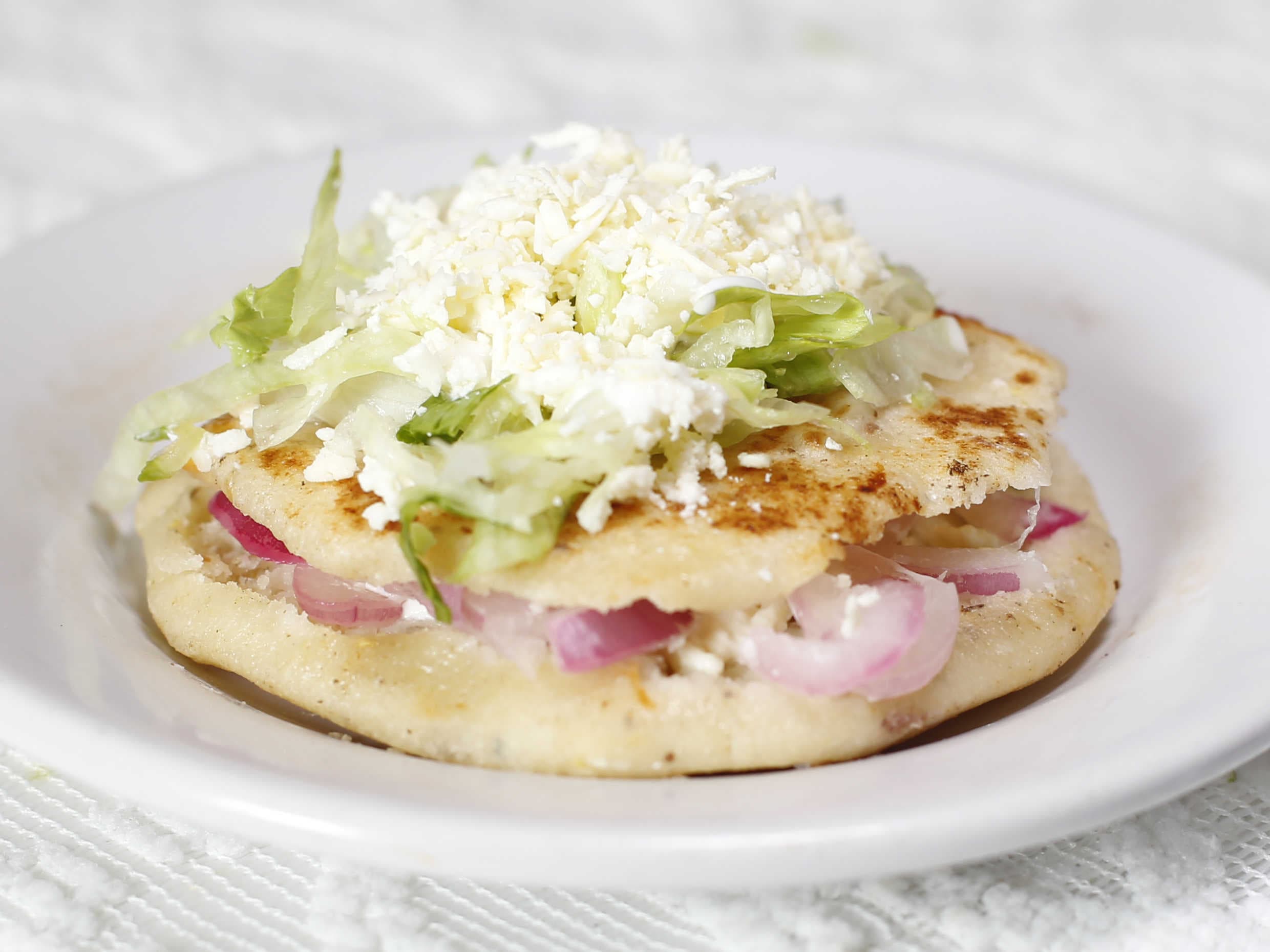 GORDITA DE CHICHARRON