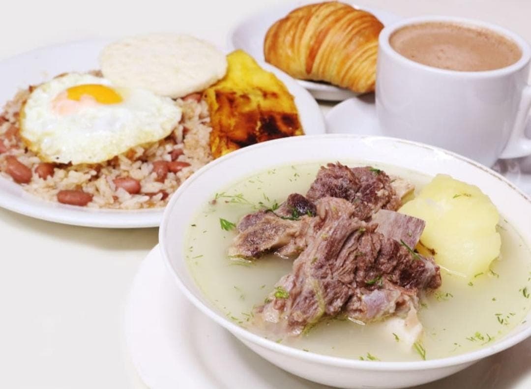 Desayuno con Mini Calentado