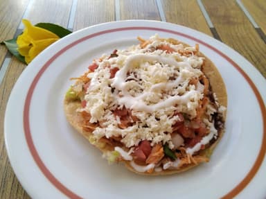 Sope de pollo