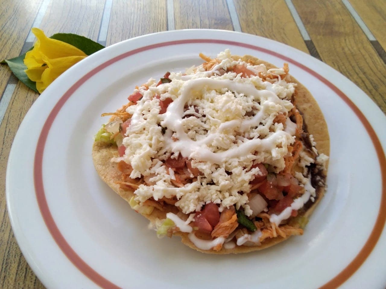 Sope de pollo