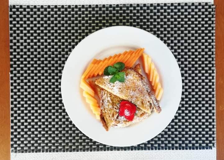 Pan Francés con Fruta