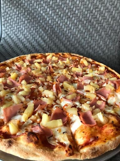 Pizza Tradicional Hawaiana