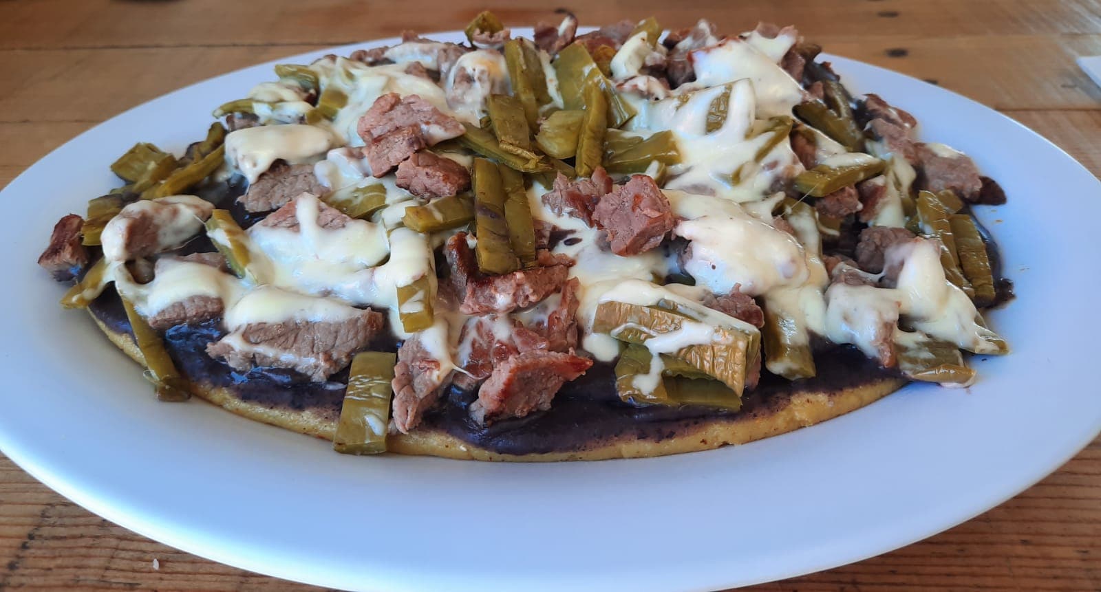 Huarache de Arrachera + Coca cola