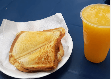 Sandwich con Jugo