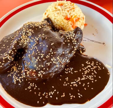Pollo con molé
