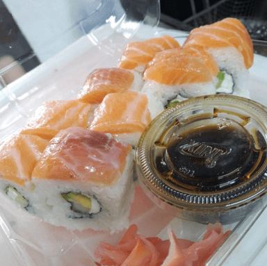 SUSHI SET SALMON FRESCO