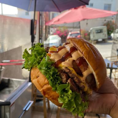 Onion Rings Burger