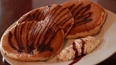 HOT CAKES
