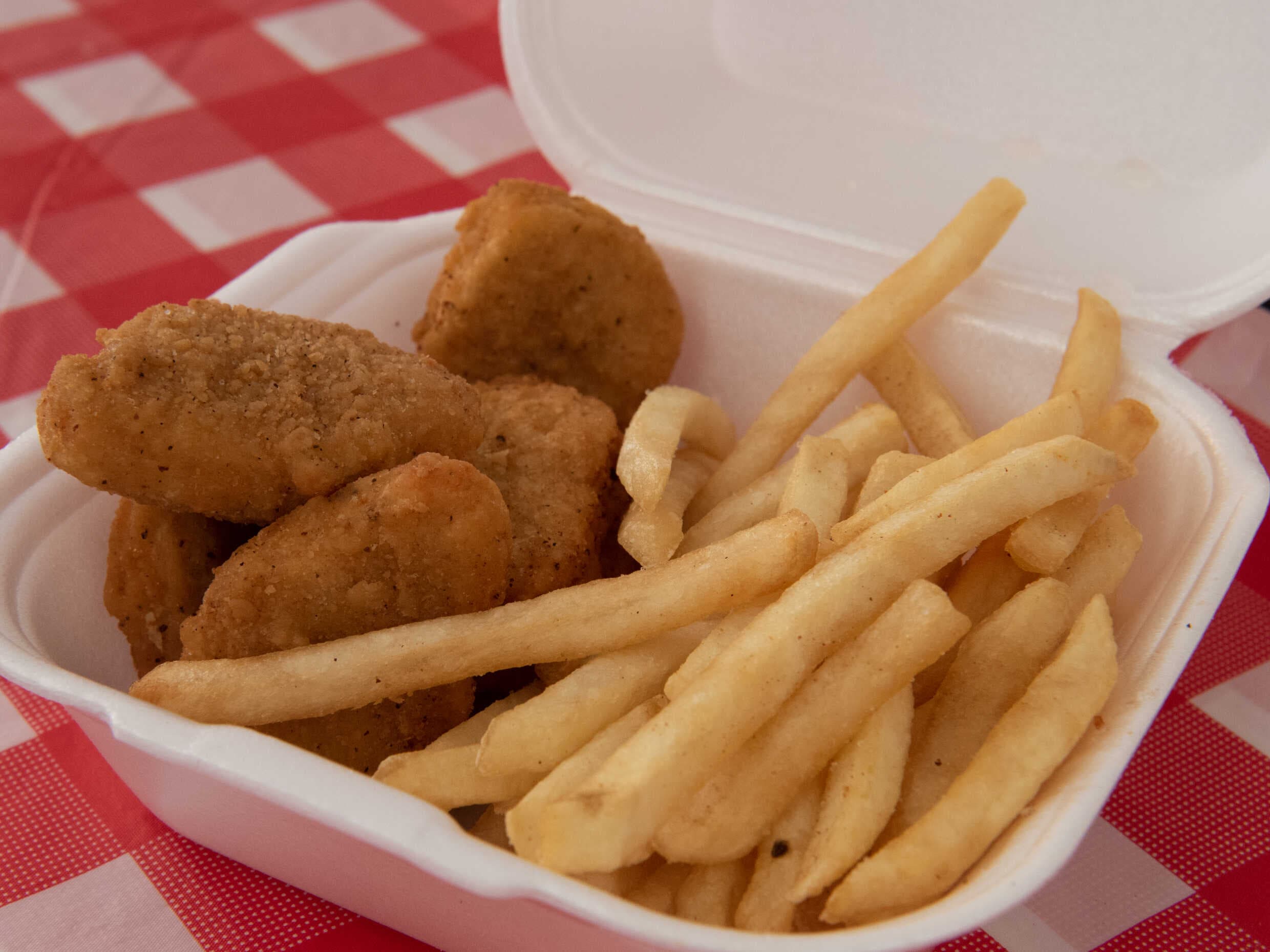 Menu Kids Nuggets de Pollo 6 Pzas