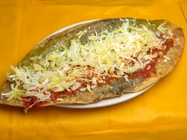 Huarache Sencillo + Gordita Chicharrón