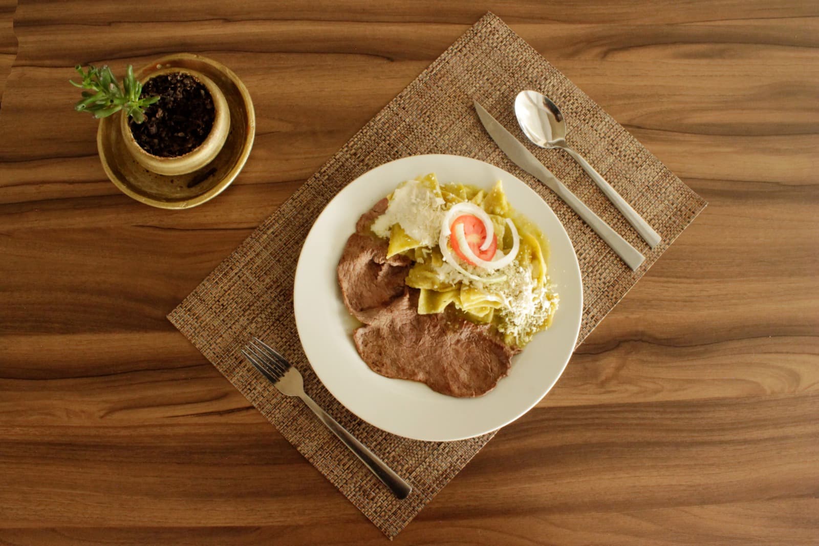CHILAQUILES
