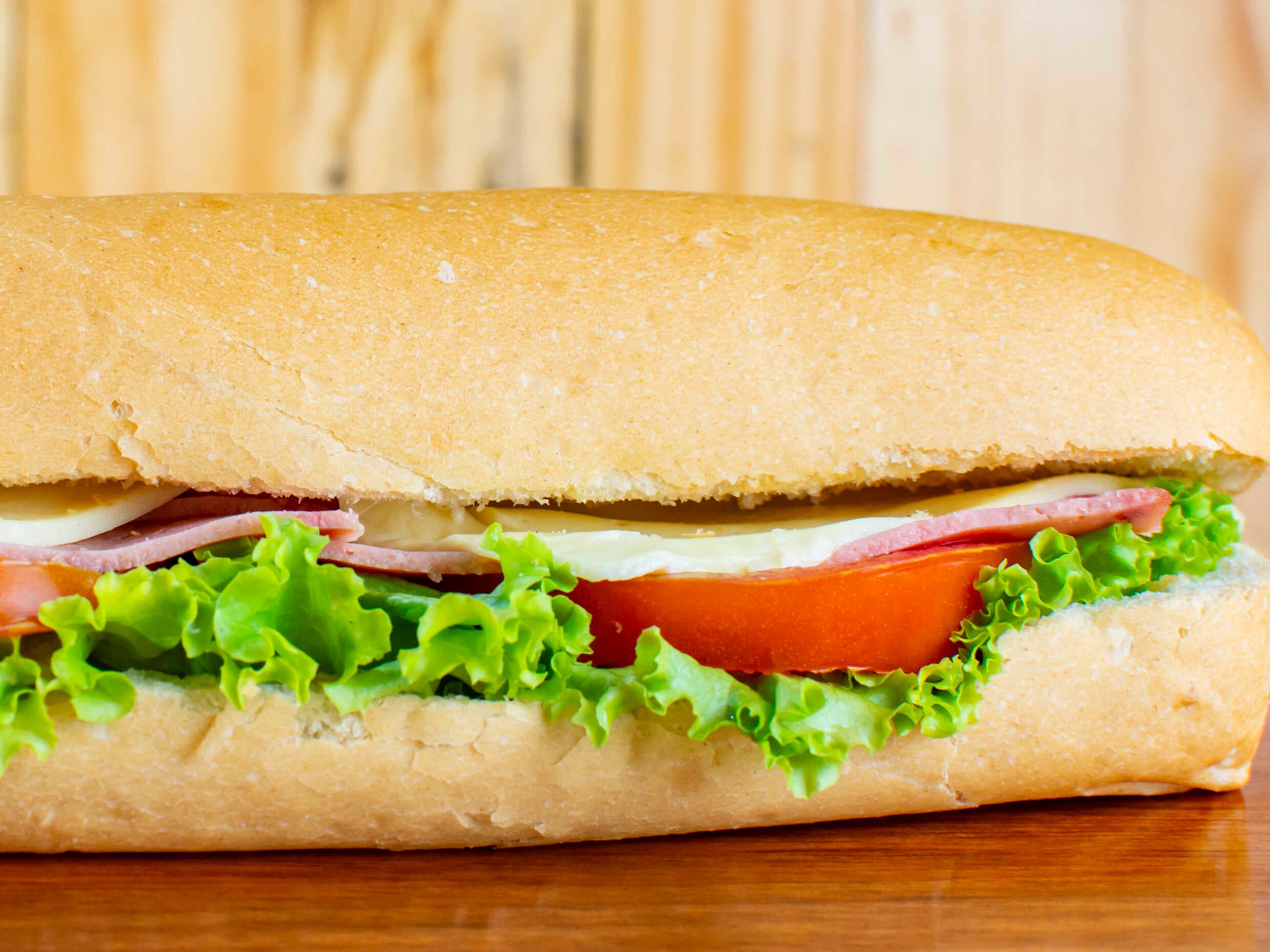 Sándwich Jamón y Queso