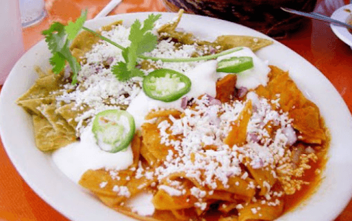 CHILAQUILES ROJOS
