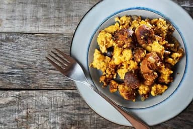 Huevos con Chorizo