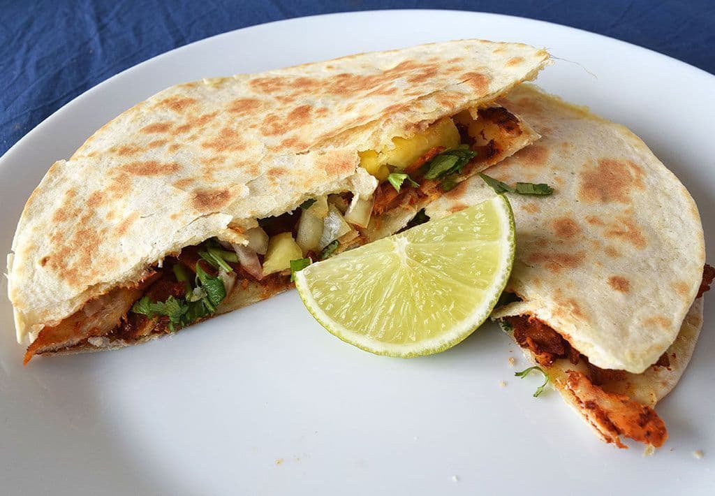 Queso Fundido con Carbón