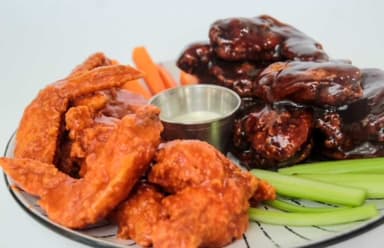 20 Unidades Alitas ( 4 Salsa a Escoger)