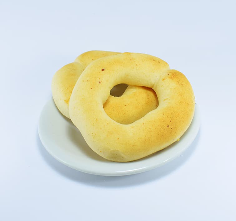 2 Pandebono Rosca + Milo 9oz