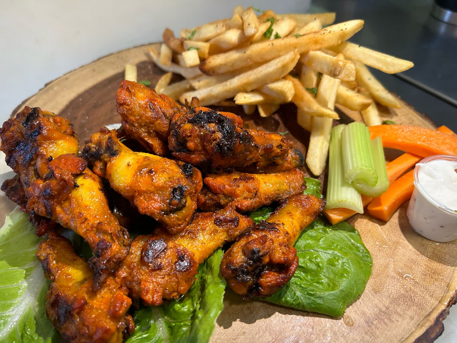 Combo 1/2kg de Alitas + 1 Papas Fritas