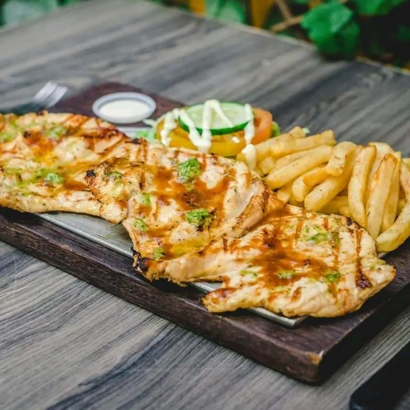 Vaquerito de Pechuga 300gr ( Papas a la Francesa)