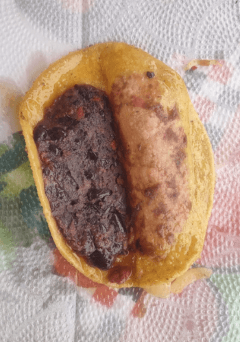 Taco de Frijol Com Chorizo