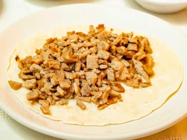 TACO DE COSTILLA CON TORTILLA DE HARINA