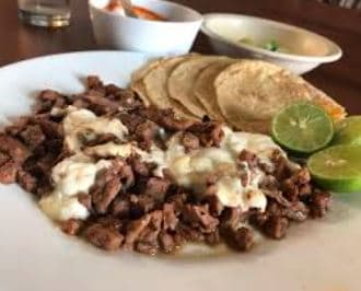 Bistec con Queso