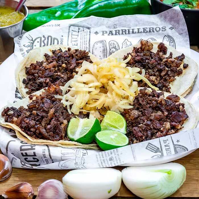 4 Tacos de Carnita Asada