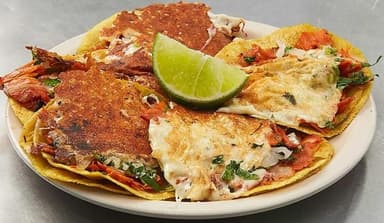 5 Tacos Campechanos con Tortilla de Maíz y Queso