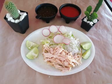 Tostada Chica de Pollo