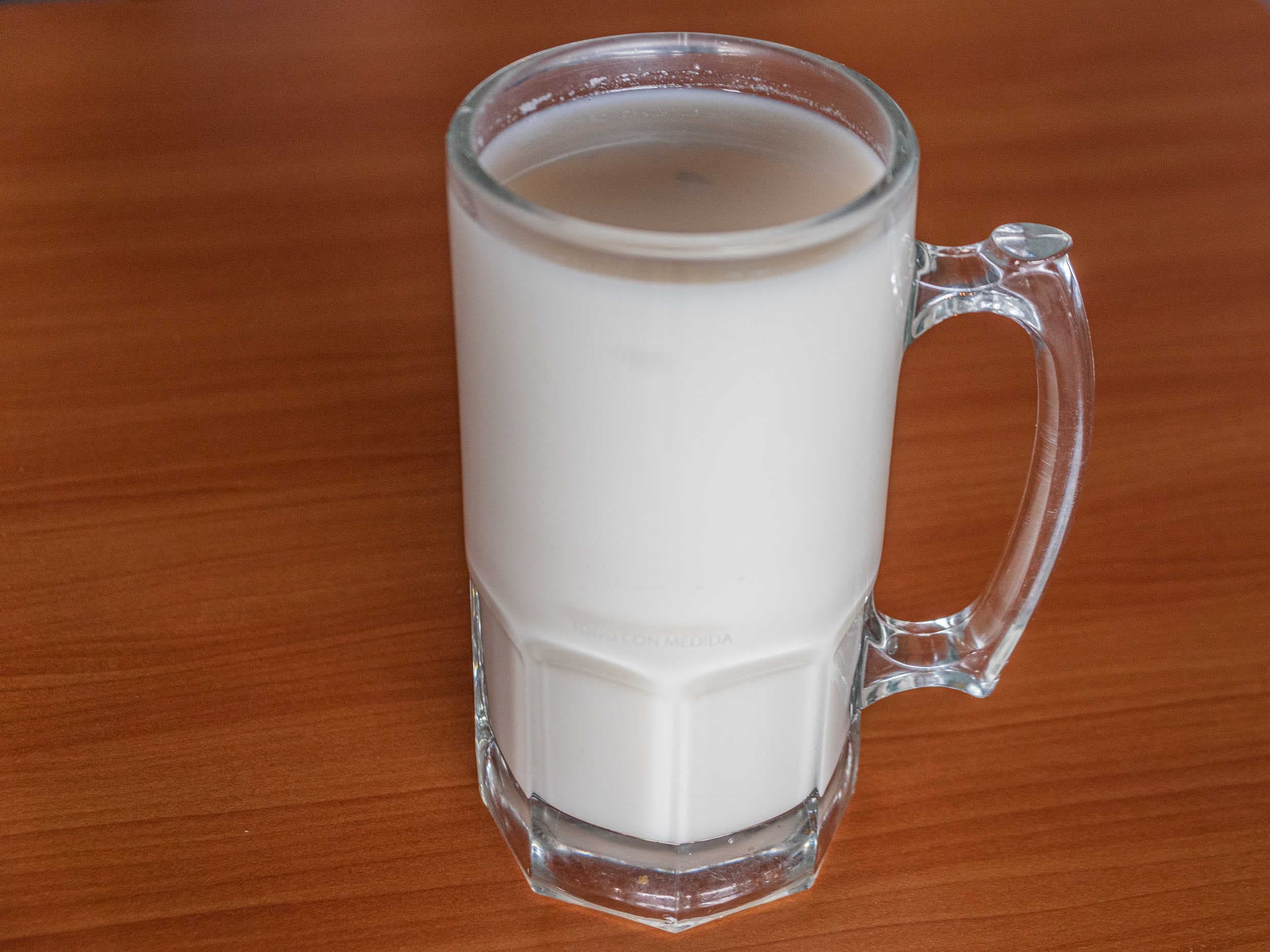 AGUA DE SABOR MEDIO LITRO