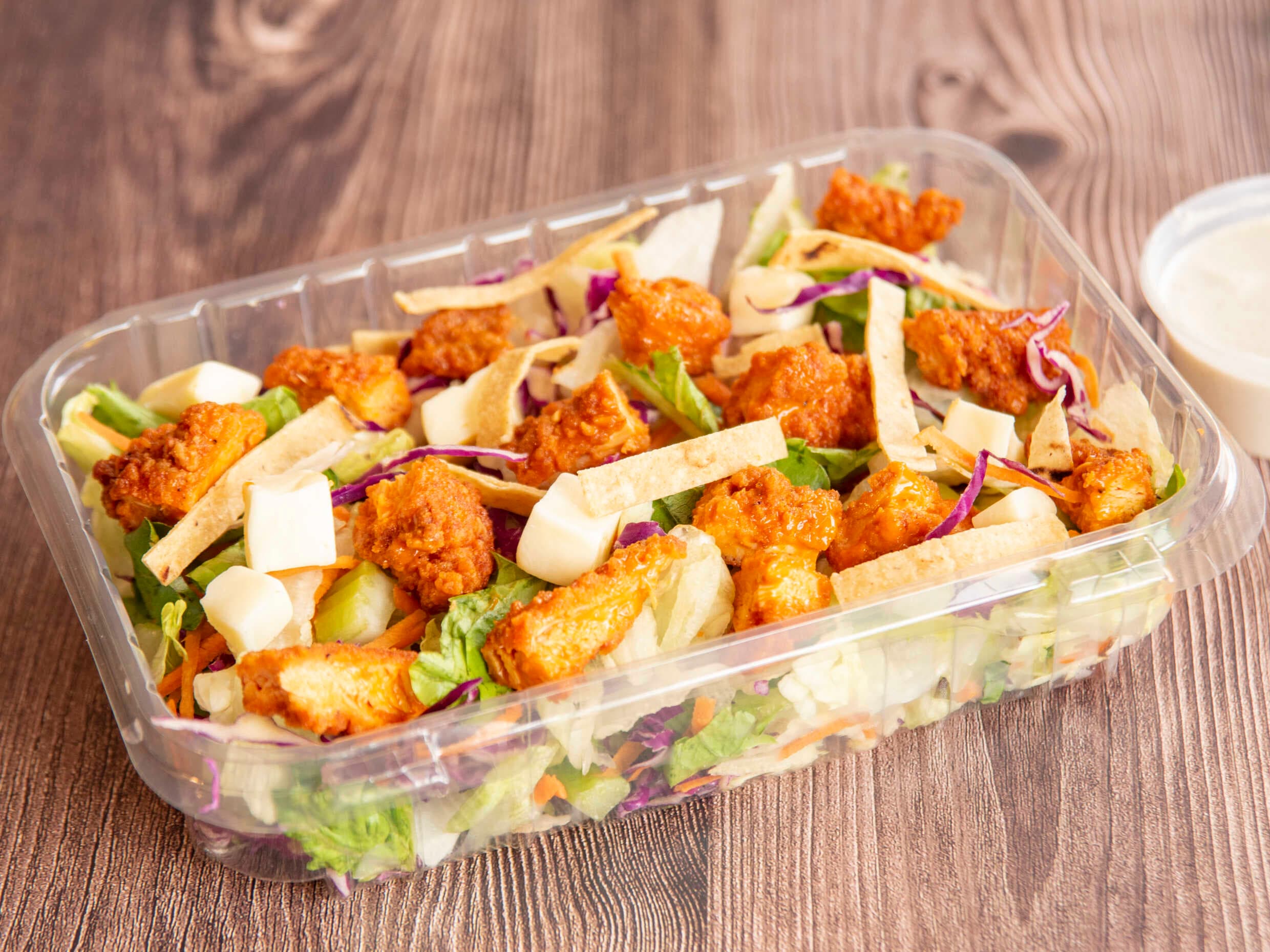 Ensalada Buffalo con Pollo