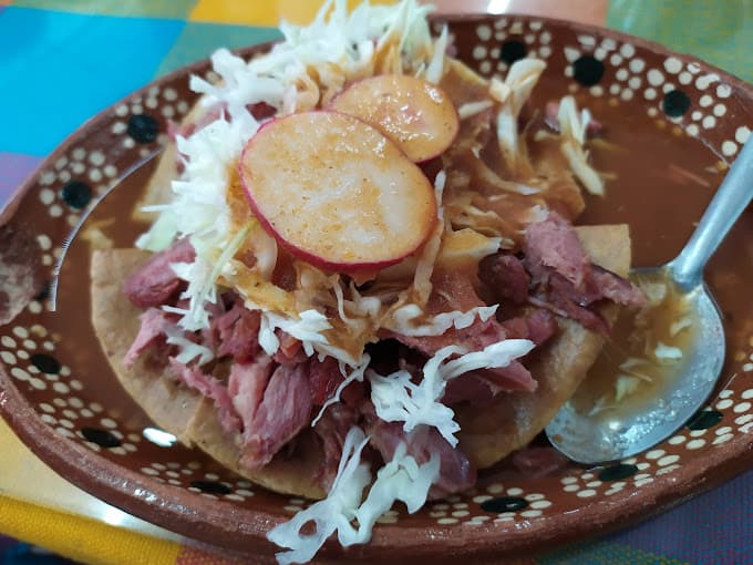 Taco Dorado de Frijol con Carnitas Maciza