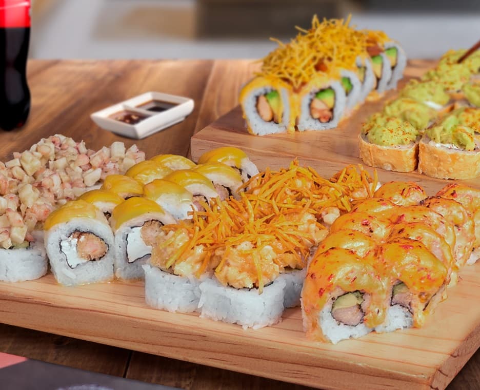 Love Makis: 70 cortes + gaseosa 1.5 lt.