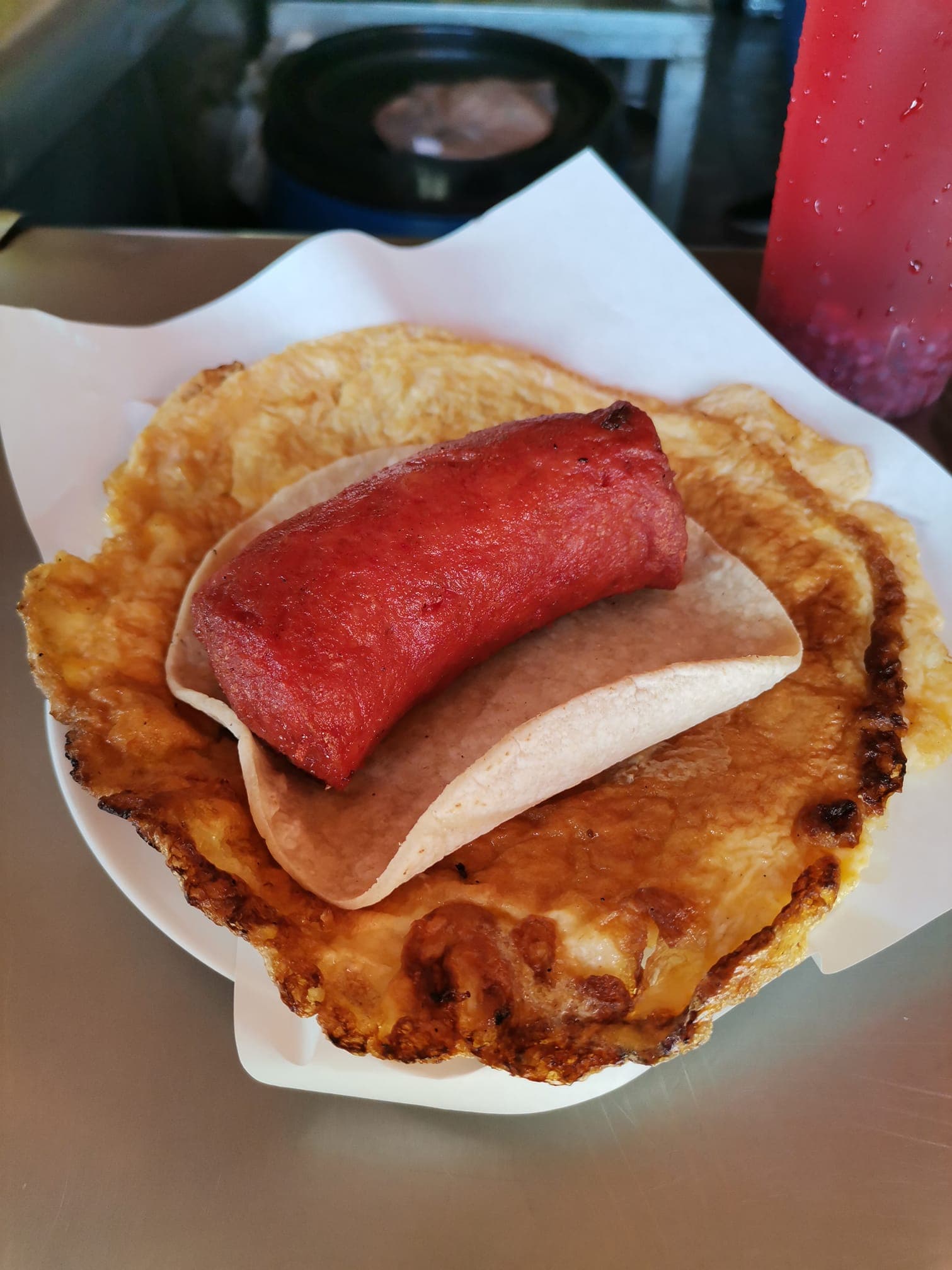 Gallo Doble Huevo y Salchichón