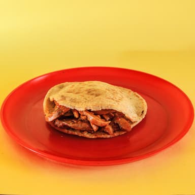 GORDITA DE CHAMPIÑONES A AJILLO