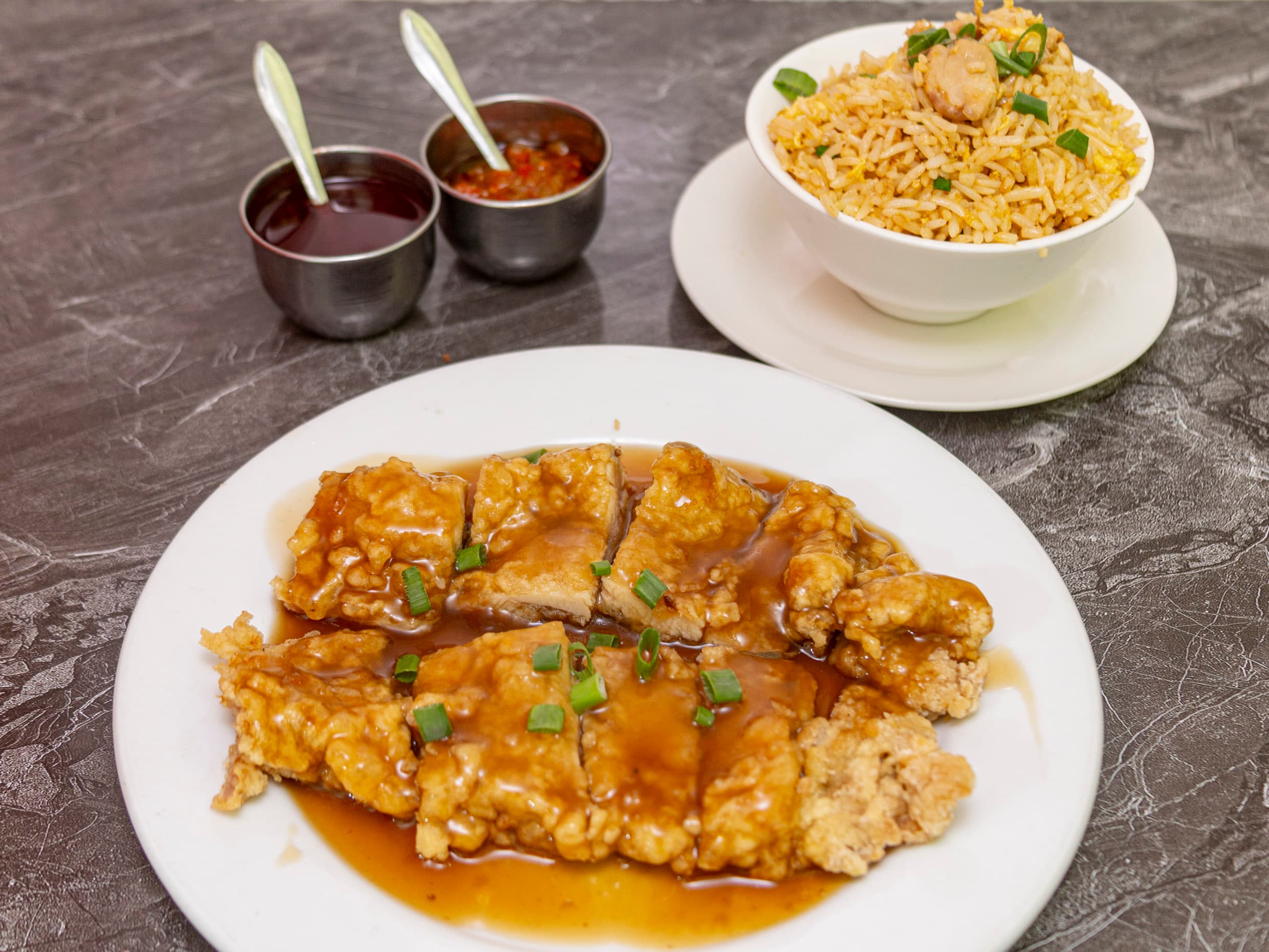 Menú Pollo Chijaukay con Chaufa