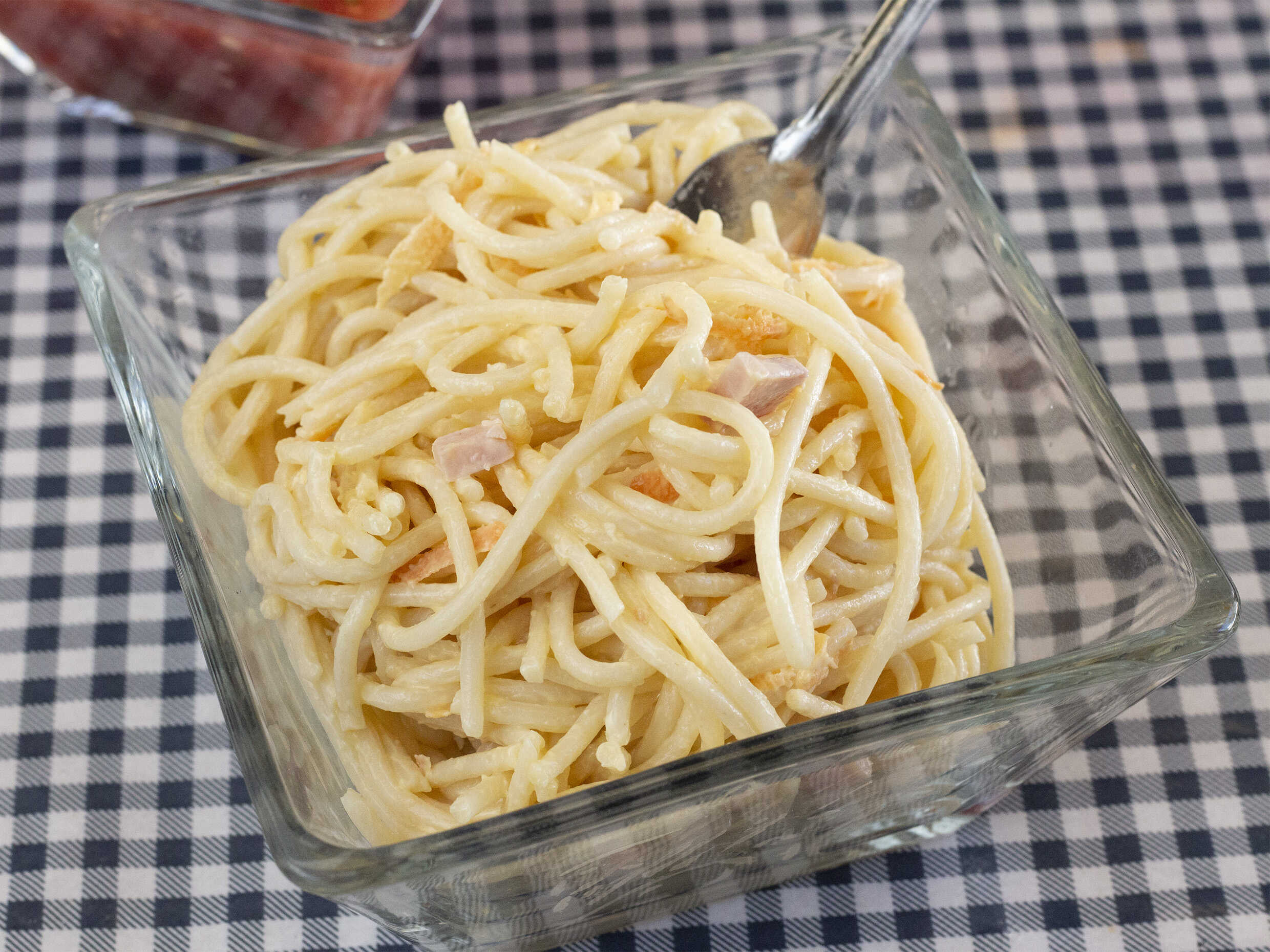 Spaguetti con Jamón  (1/2lt)