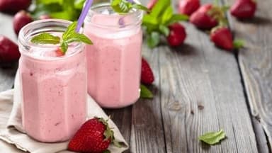 Smoothie Fresa Mediano 14 oz