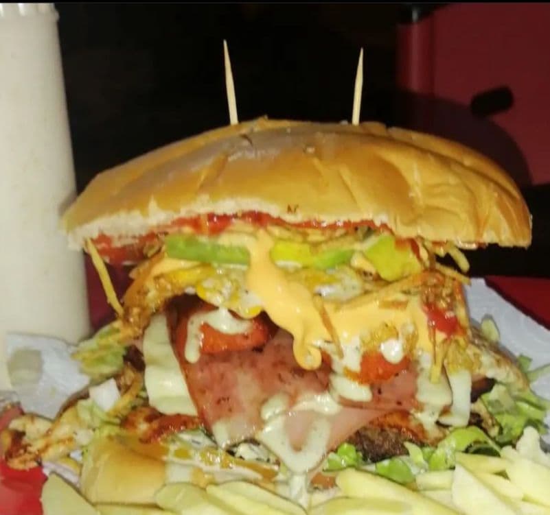 Combo Hamburguesa Doble Queso y Tocineta+Papa