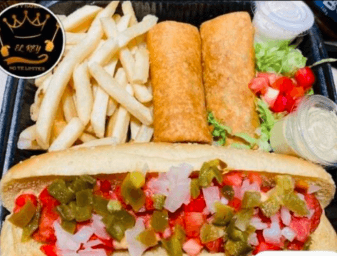 Hot Dog Grande, 2 Burritos y Porción de Papas