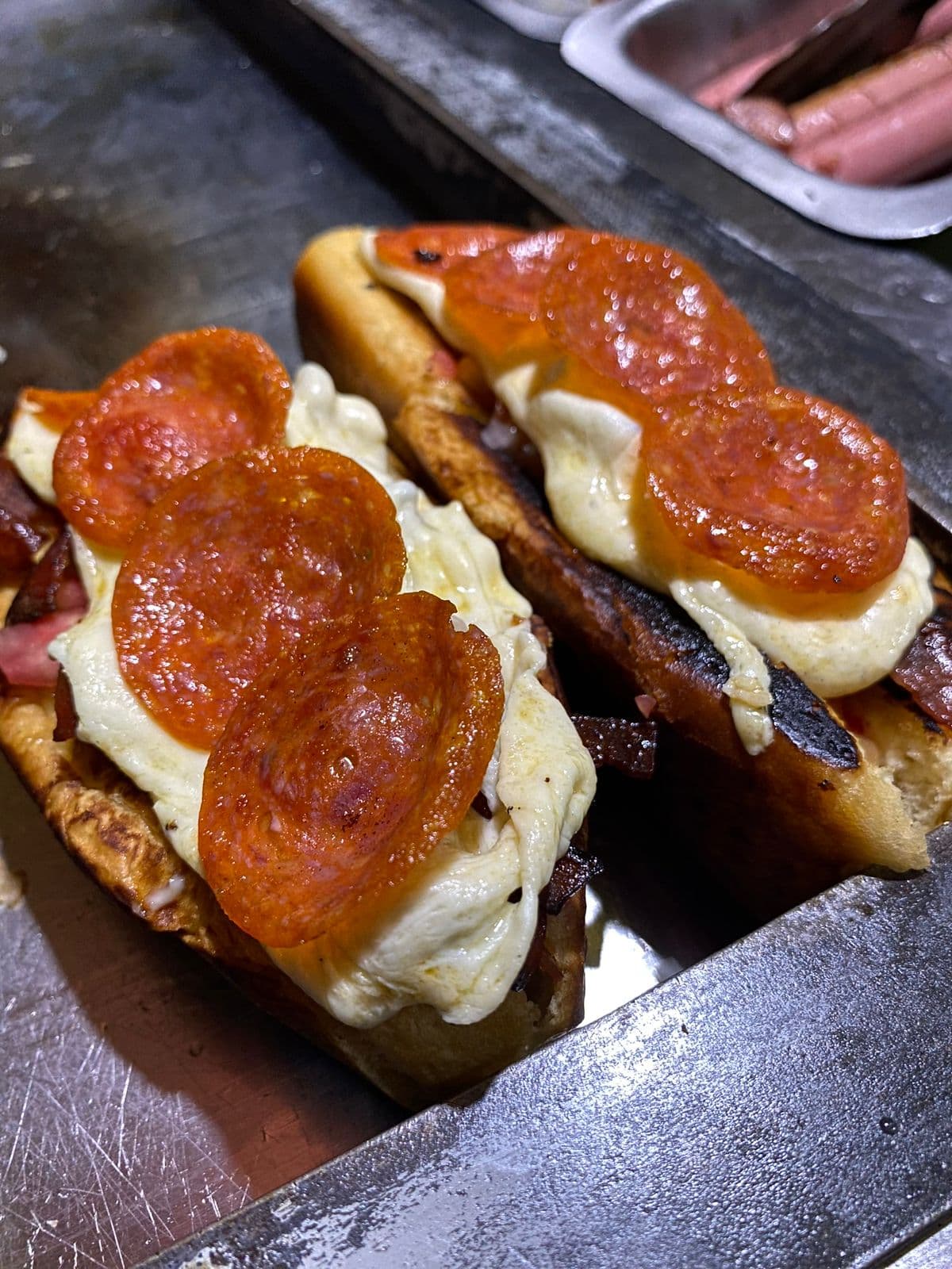 1 Hot Dog Quesillo y Peperoni