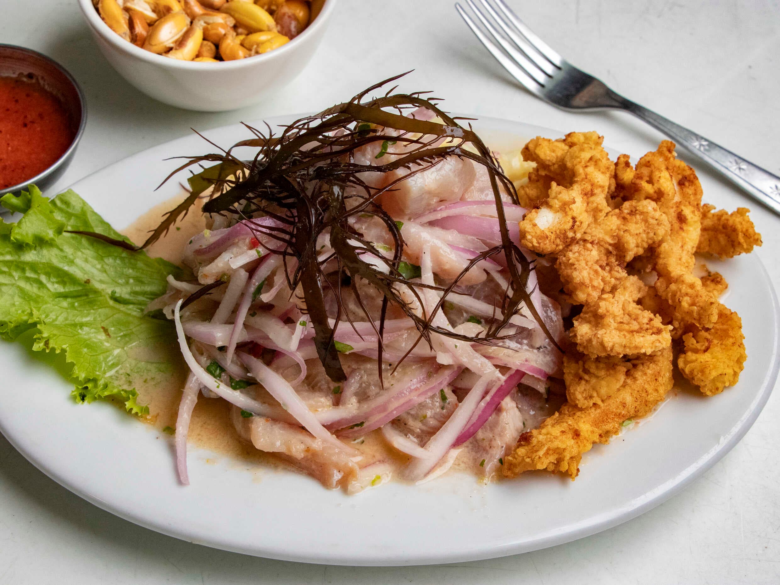 Ceviche con Chicharrón + Big Cola 350 Ml