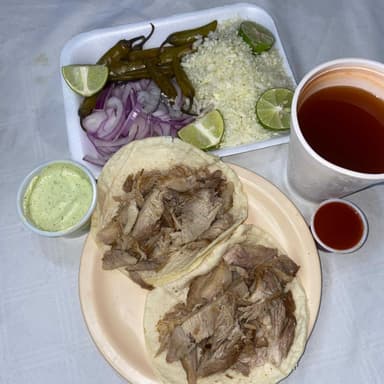 3 Tacos Surtido y Refresco