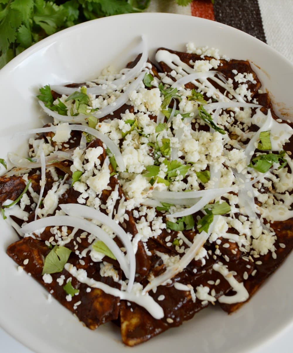 Chilaquiles de Mole Grandes