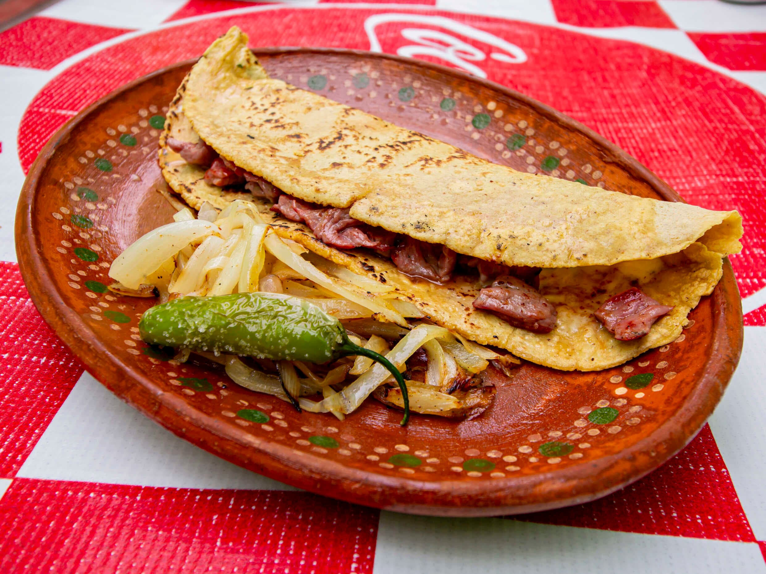 QUESADILLA DE CECINA
