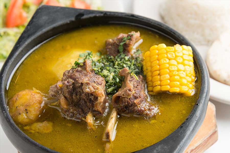 Sancocho de espinazo de cerdo