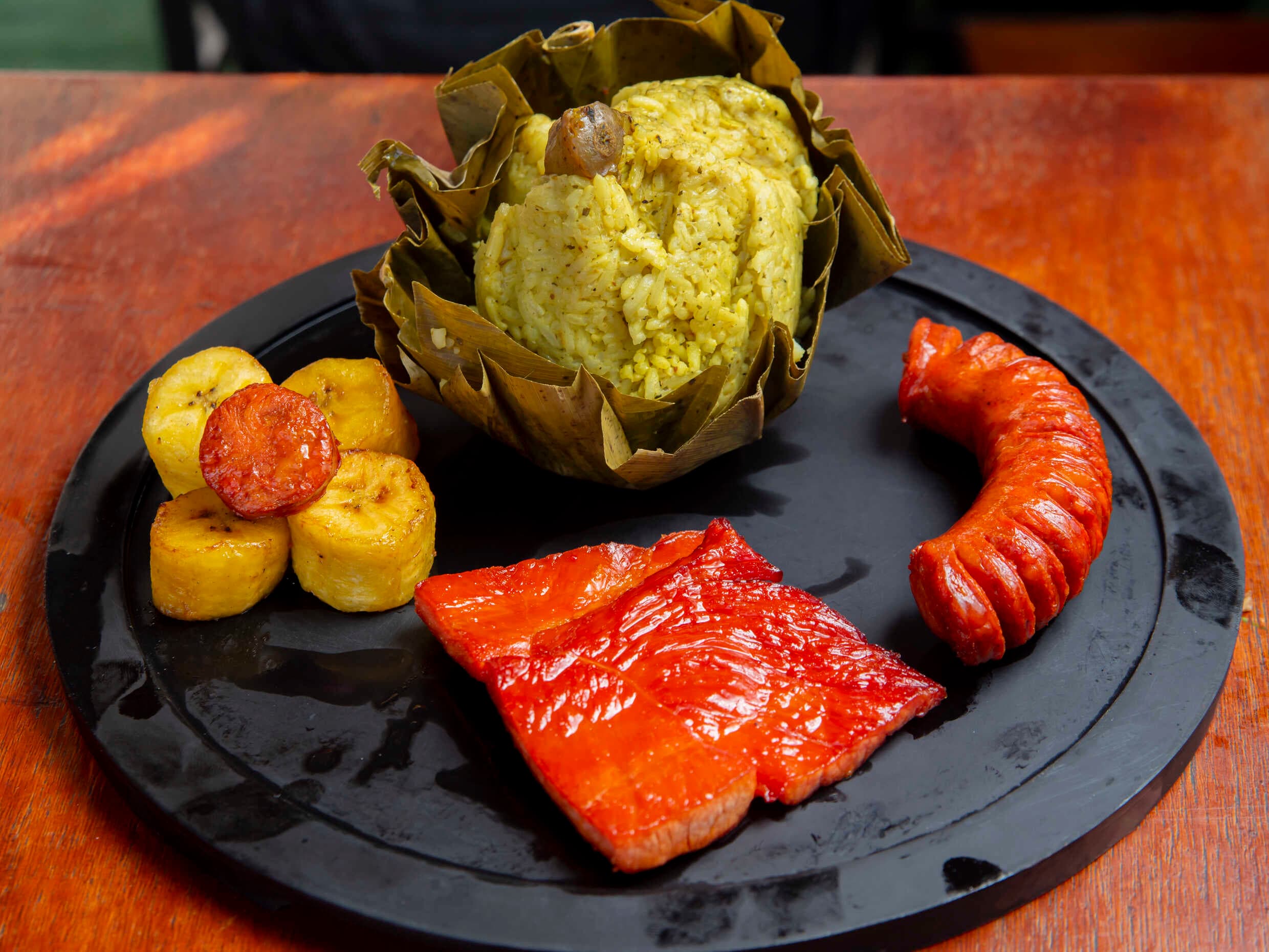 Juane Mixto (Chorizo y Cecina)
