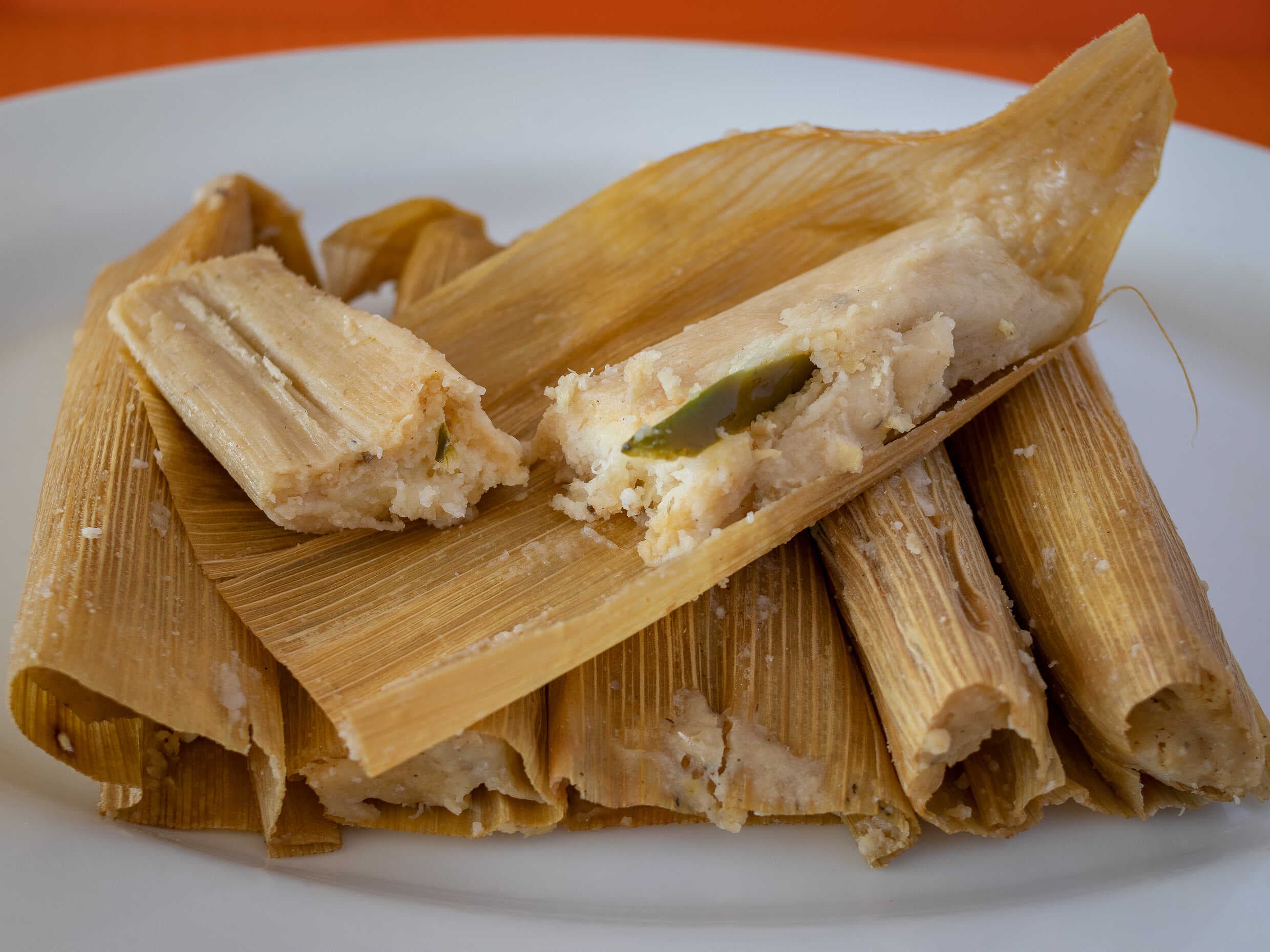 Combo-Docena De Tamales De Queso Con Rajas