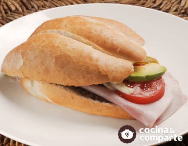 Telera de Jamón y Queso